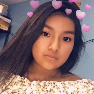 Meet your Posher, Gloria